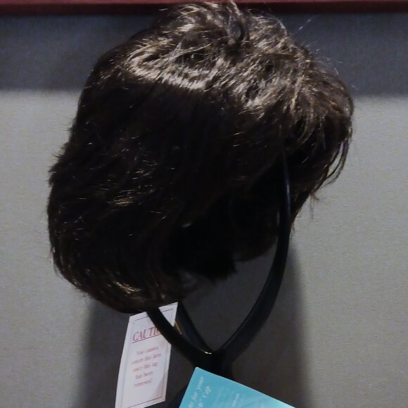 NWT Soft Stretch Wig Soft N' Natural  Medium Brown Average Cap - Picture 1 of 3